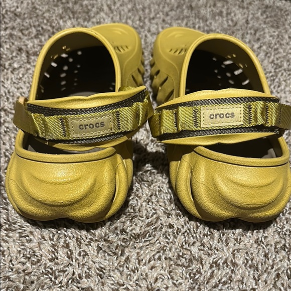 Crocs Yellow Clogs - Picture 4 of 5
